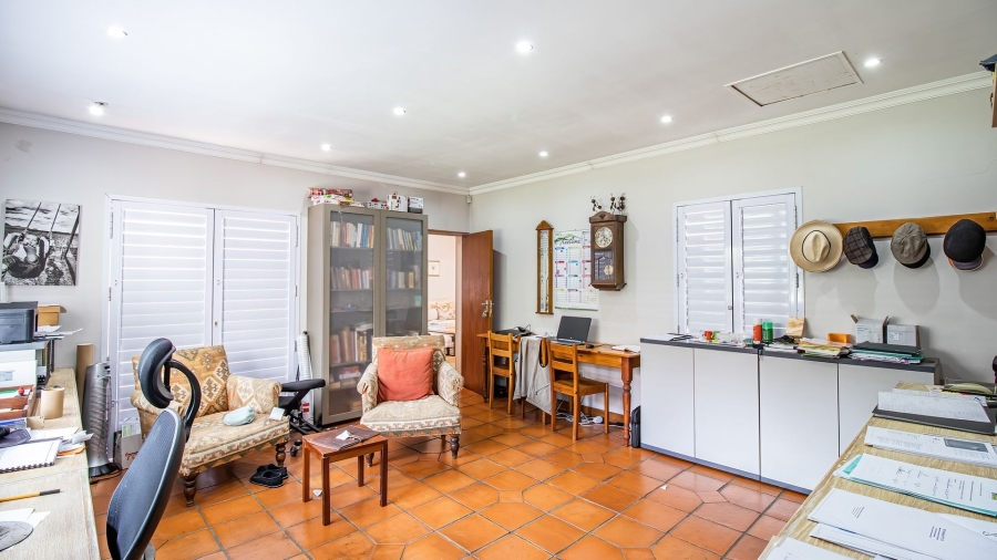 5 Bedroom Property for Sale in Linden Gauteng