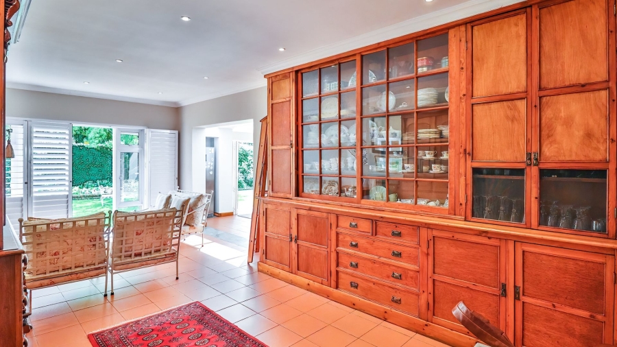 5 Bedroom Property for Sale in Linden Gauteng