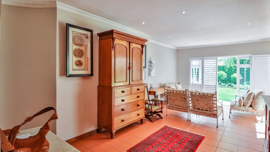 5 Bedroom Property for Sale in Linden Gauteng