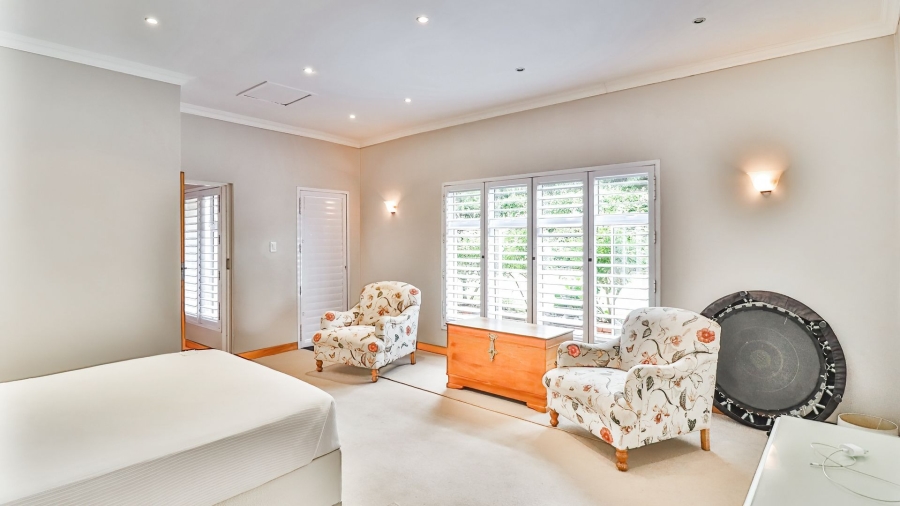 5 Bedroom Property for Sale in Linden Gauteng