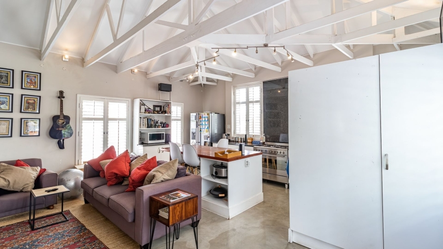 5 Bedroom Property for Sale in Linden Gauteng