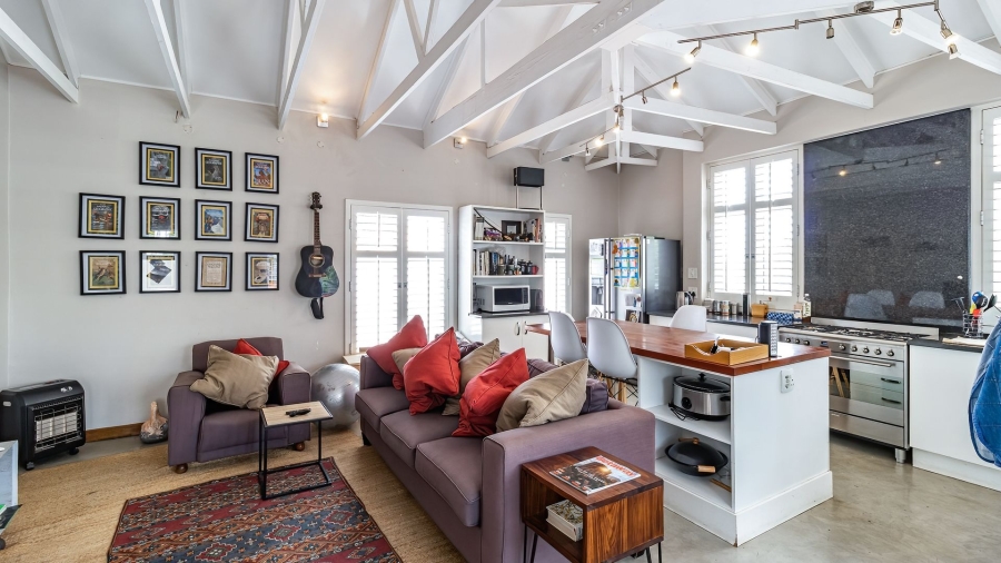 5 Bedroom Property for Sale in Linden Gauteng