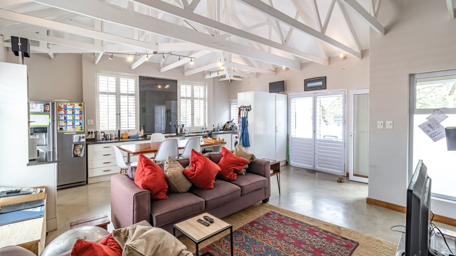 5 Bedroom Property for Sale in Linden Gauteng