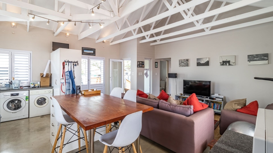 5 Bedroom Property for Sale in Linden Gauteng