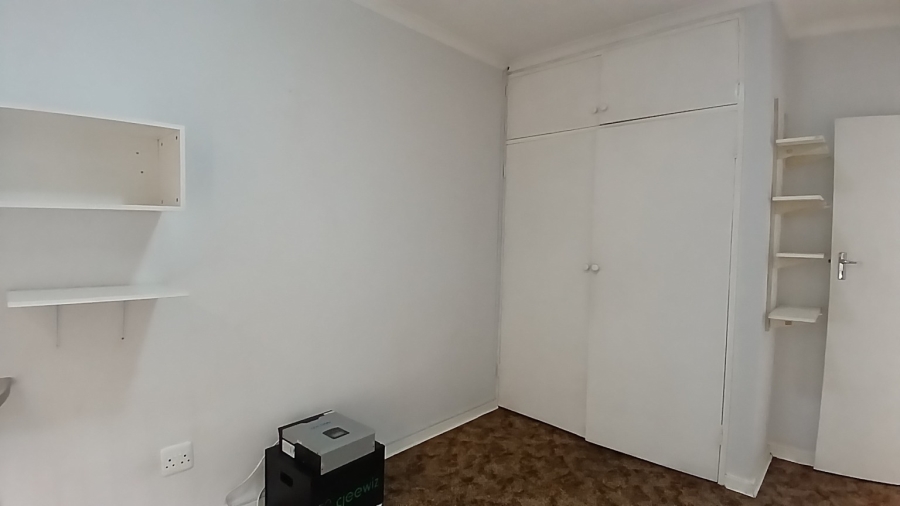 To Let 2 Bedroom Property for Rent in New Redruth Gauteng