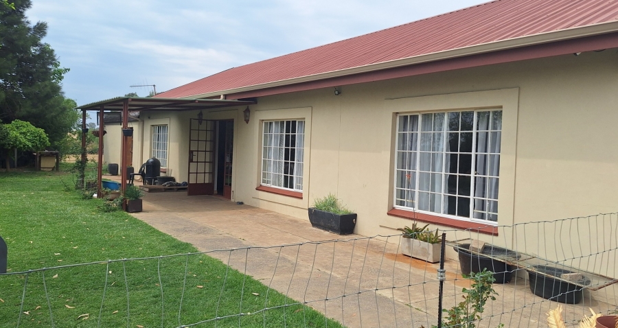 3 Bedroom Property for Sale in Bloempark Gauteng