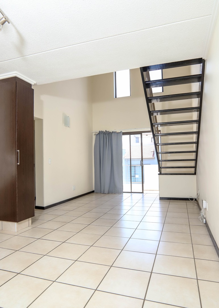 To Let 2 Bedroom Property for Rent in Bryanston Gauteng