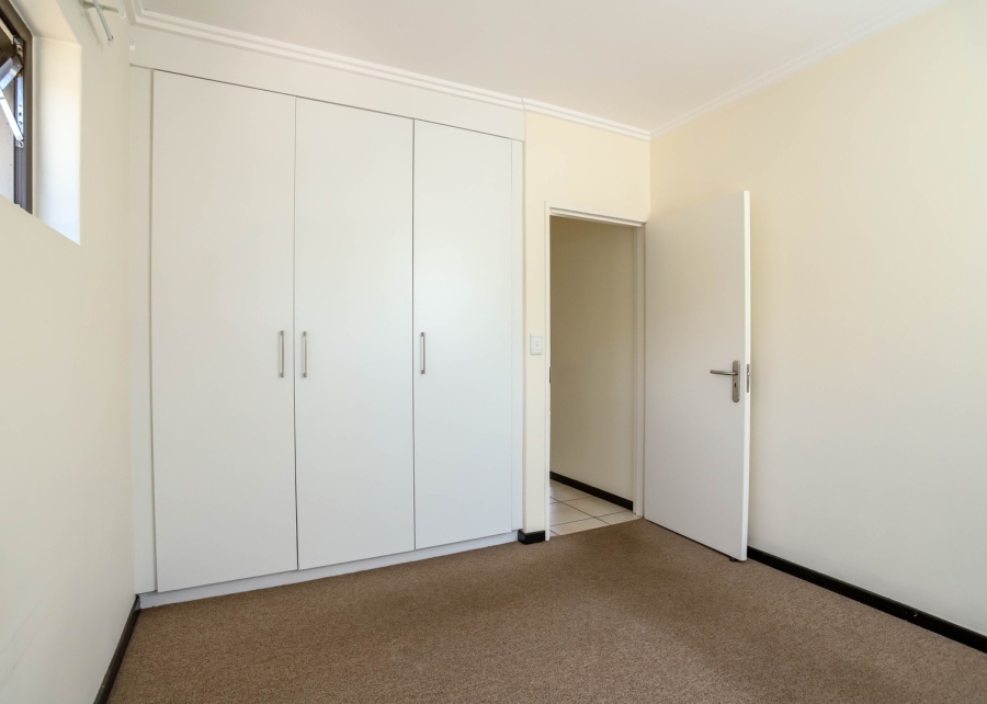 To Let 2 Bedroom Property for Rent in Bryanston Gauteng