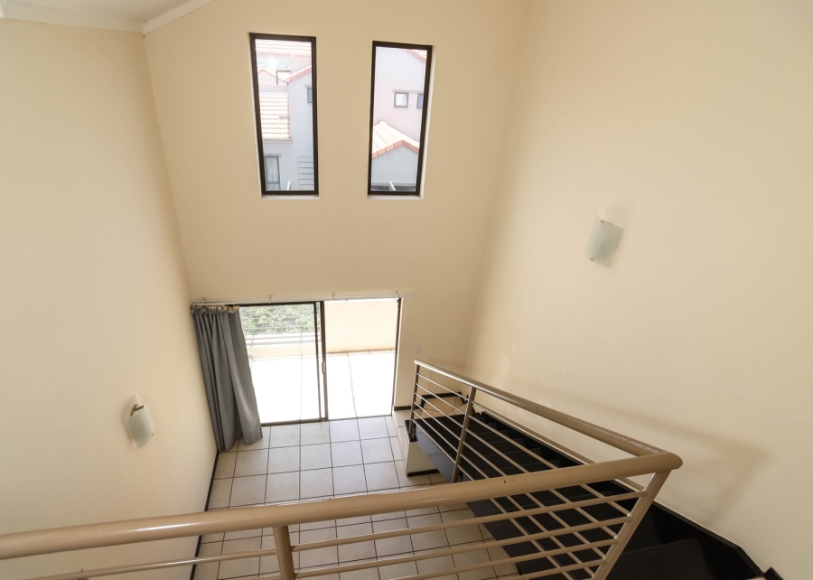 To Let 2 Bedroom Property for Rent in Bryanston Gauteng
