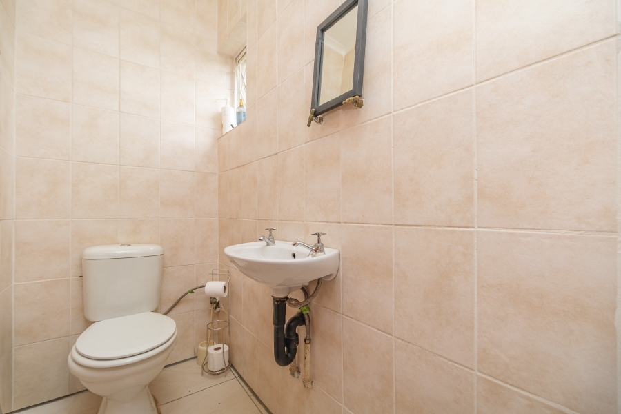 3 Bedroom Property for Sale in Florida Park Gauteng