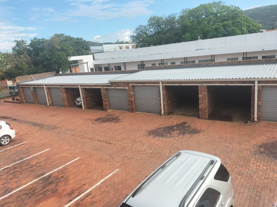 2 Bedroom Property for Sale in Pretoria North Gauteng