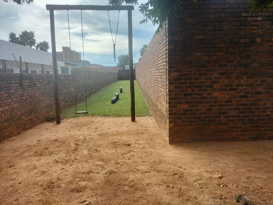 2 Bedroom Property for Sale in Pretoria North Gauteng