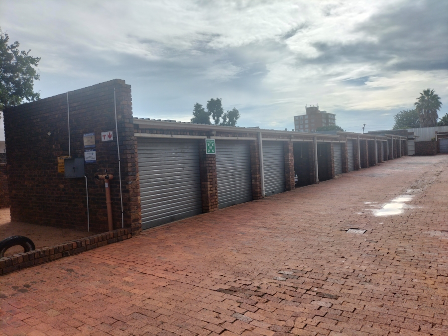 2 Bedroom Property for Sale in Pretoria North Gauteng
