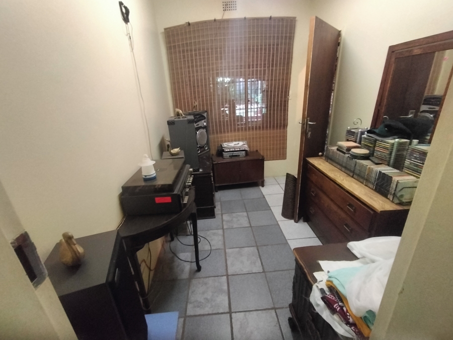 3 Bedroom Property for Sale in Tileba Gauteng