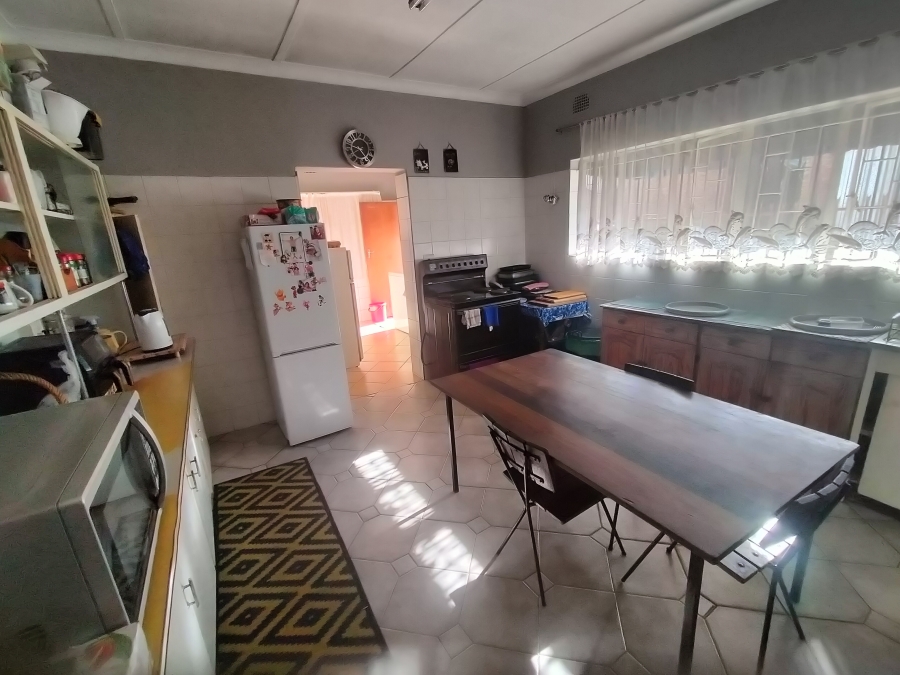 3 Bedroom Property for Sale in Tileba Gauteng