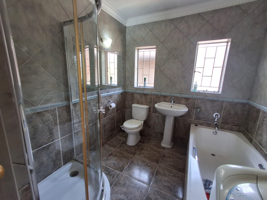 3 Bedroom Property for Sale in Mamelodi East Gauteng