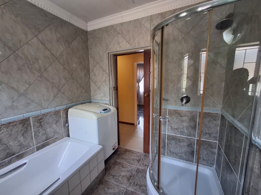 3 Bedroom Property for Sale in Mamelodi East Gauteng