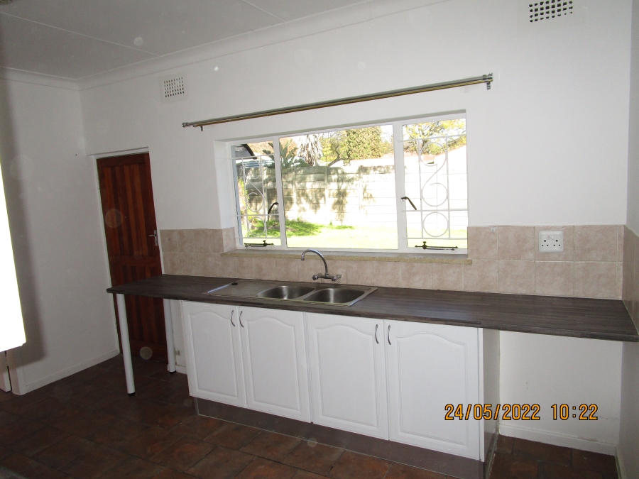 To Let 3 Bedroom Property for Rent in Edenvale Central Gauteng