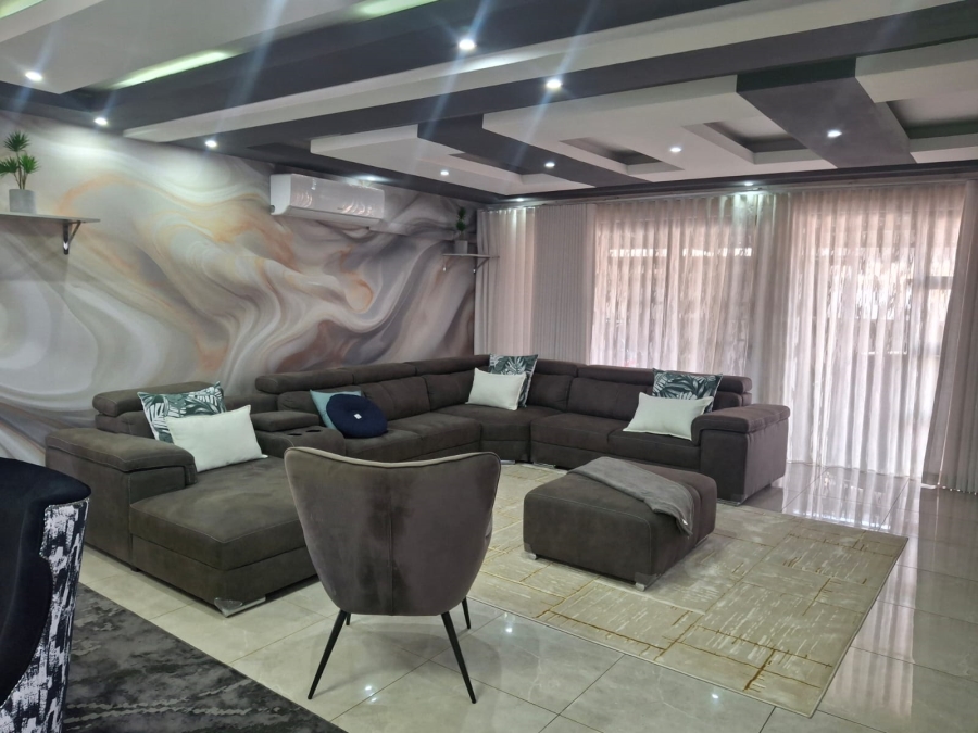 5 Bedroom Property for Sale in Savannah Country Estate Gauteng