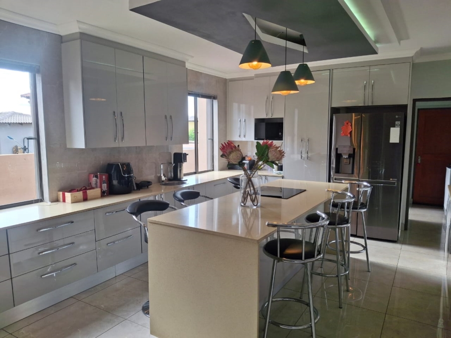 5 Bedroom Property for Sale in Savannah Country Estate Gauteng