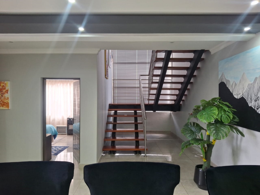 5 Bedroom Property for Sale in Savannah Country Estate Gauteng