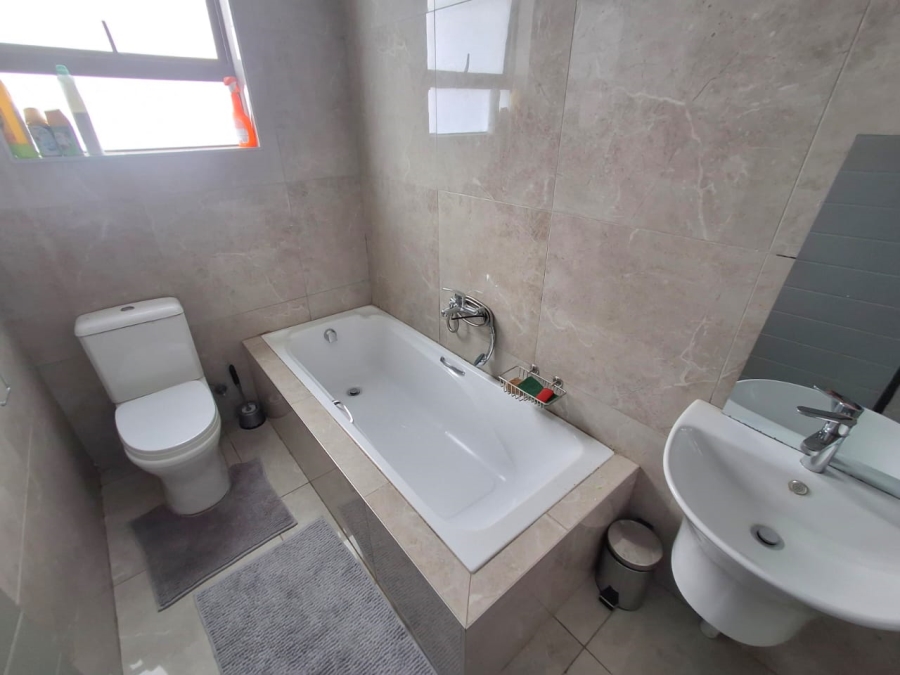 5 Bedroom Property for Sale in Savannah Country Estate Gauteng