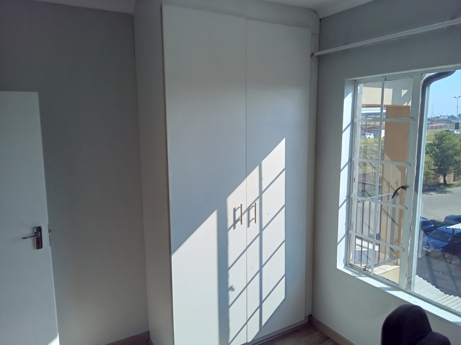 To Let 3 Bedroom Property for Rent in North Riding Gauteng