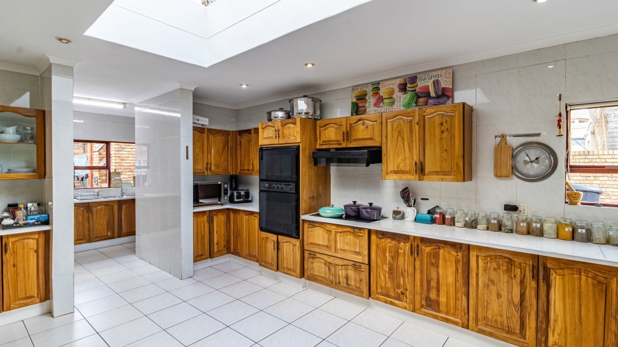 To Let 3 Bedroom Property for Rent in Bassonia Gauteng