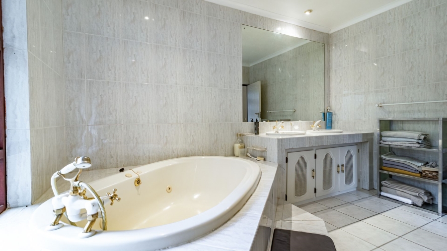 To Let 3 Bedroom Property for Rent in Bassonia Gauteng