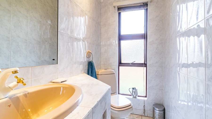 To Let 3 Bedroom Property for Rent in Bassonia Gauteng