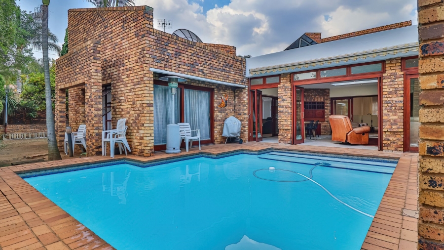 To Let 3 Bedroom Property for Rent in Bassonia Gauteng