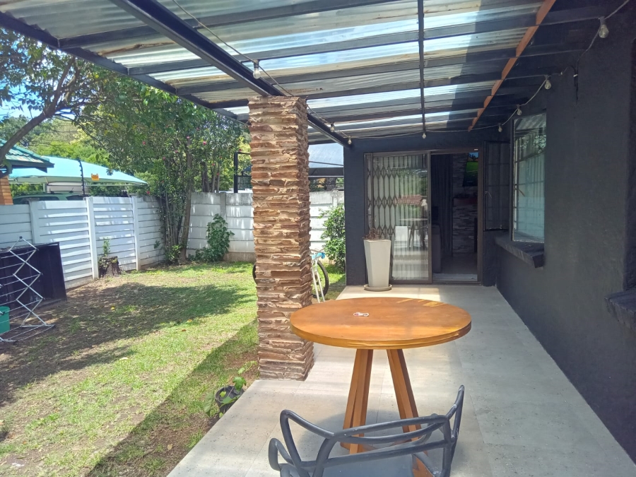 To Let 3 Bedroom Property for Rent in Blairgowrie Gauteng