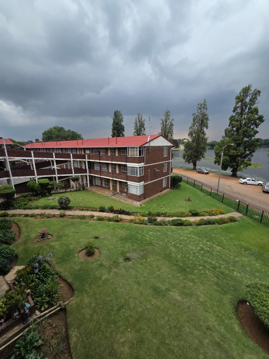 1 Bedroom Property for Sale in Florida Gauteng