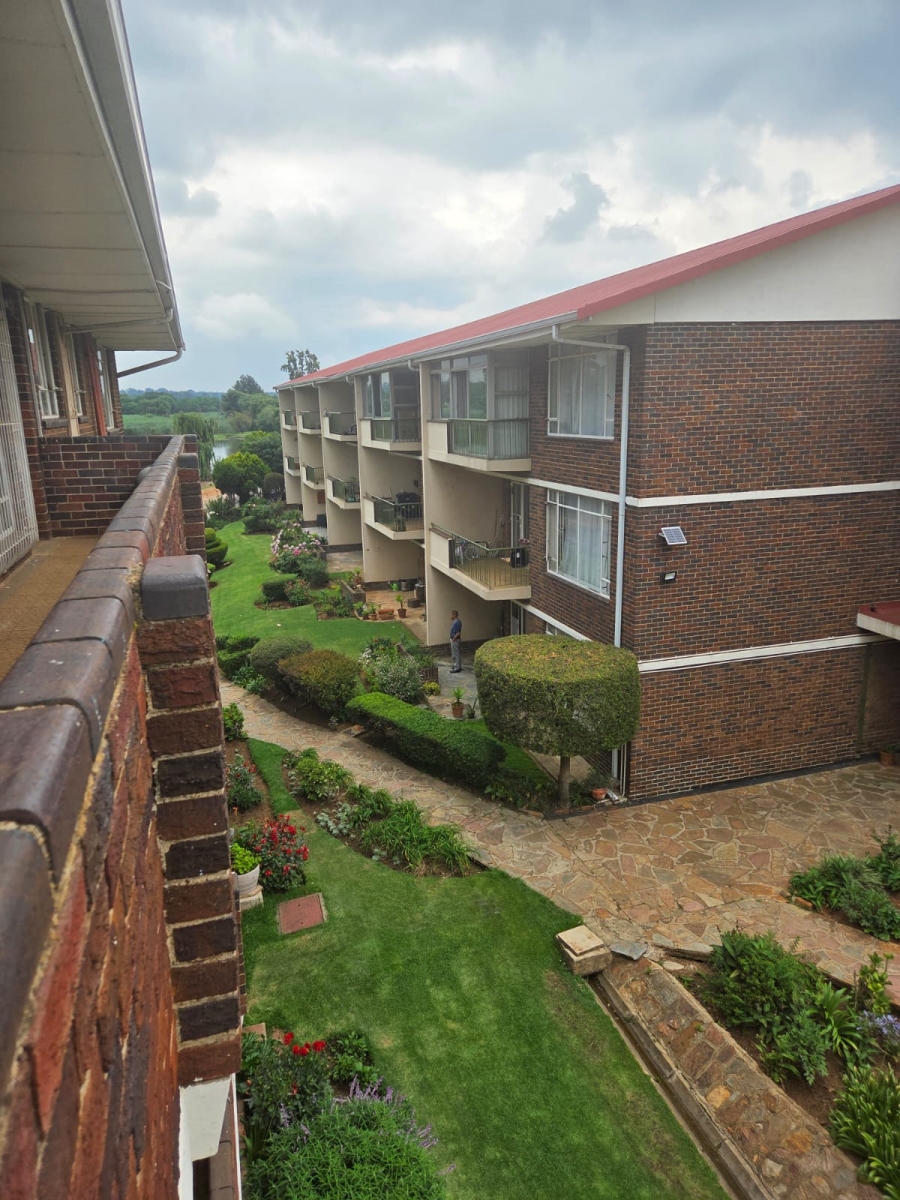 1 Bedroom Property for Sale in Florida Gauteng