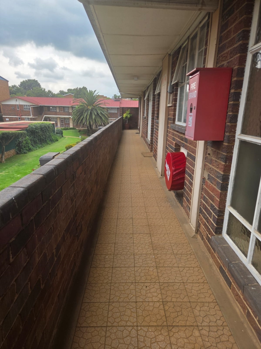 1 Bedroom Property for Sale in Florida Gauteng