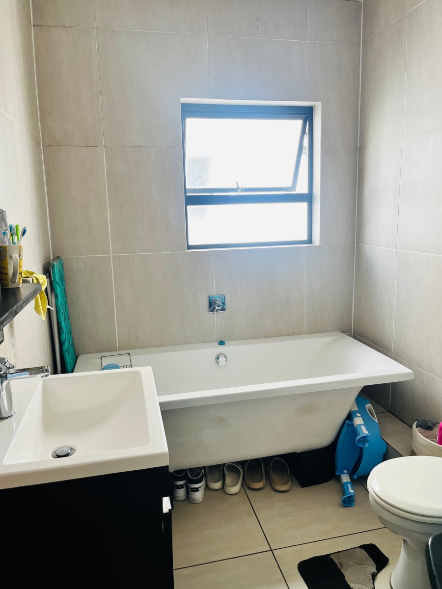 3 Bedroom Property for Sale in Greenstone Hill Gauteng