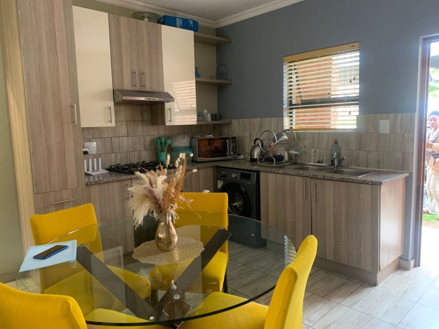 3 Bedroom Property for Sale in Noordwyk Gauteng