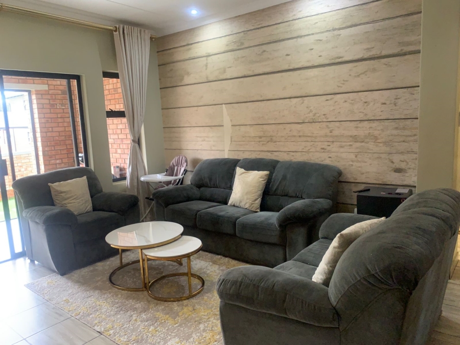 3 Bedroom Property for Sale in Noordwyk Gauteng