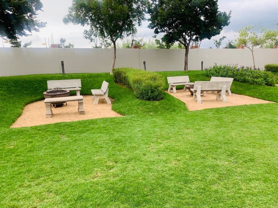 3 Bedroom Property for Sale in Noordwyk Gauteng