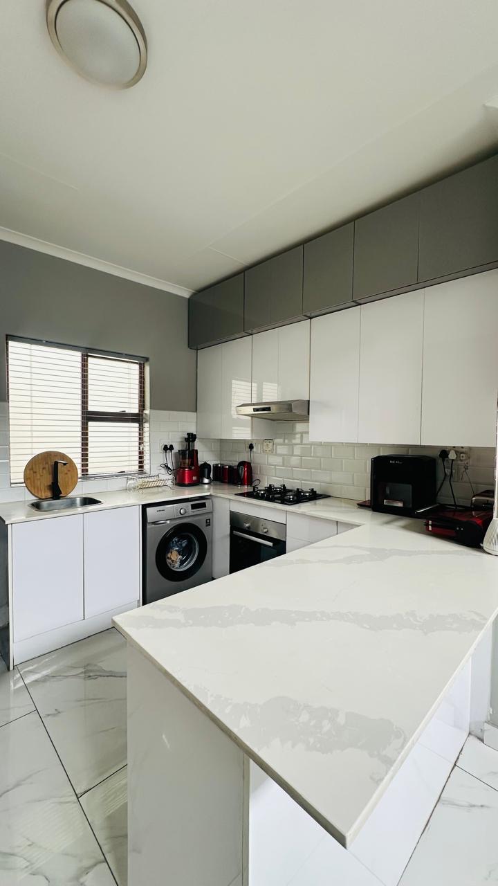 1 Bedroom Property for Sale in Carlswald Gauteng