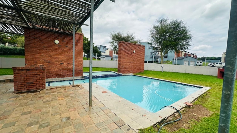 1 Bedroom Property for Sale in Carlswald Gauteng