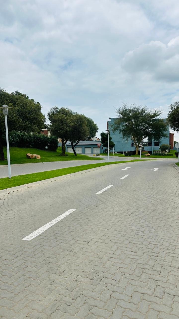 1 Bedroom Property for Sale in Carlswald Gauteng