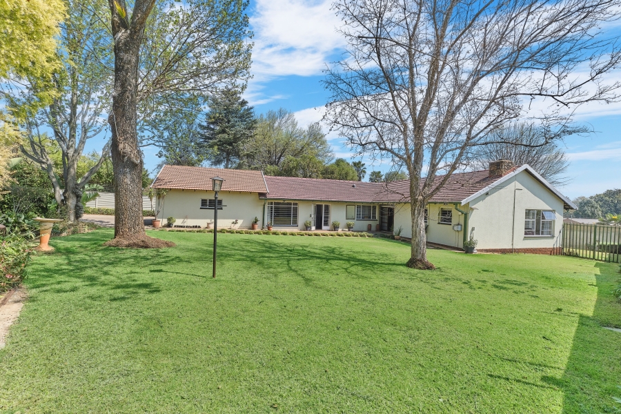 To Let 4 Bedroom Property for Rent in Fairland Gauteng