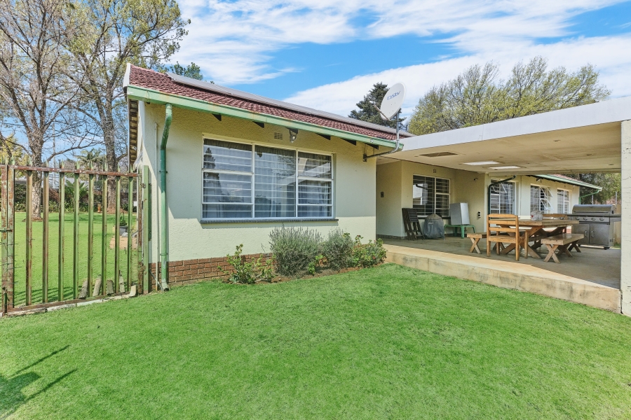 To Let 4 Bedroom Property for Rent in Fairland Gauteng