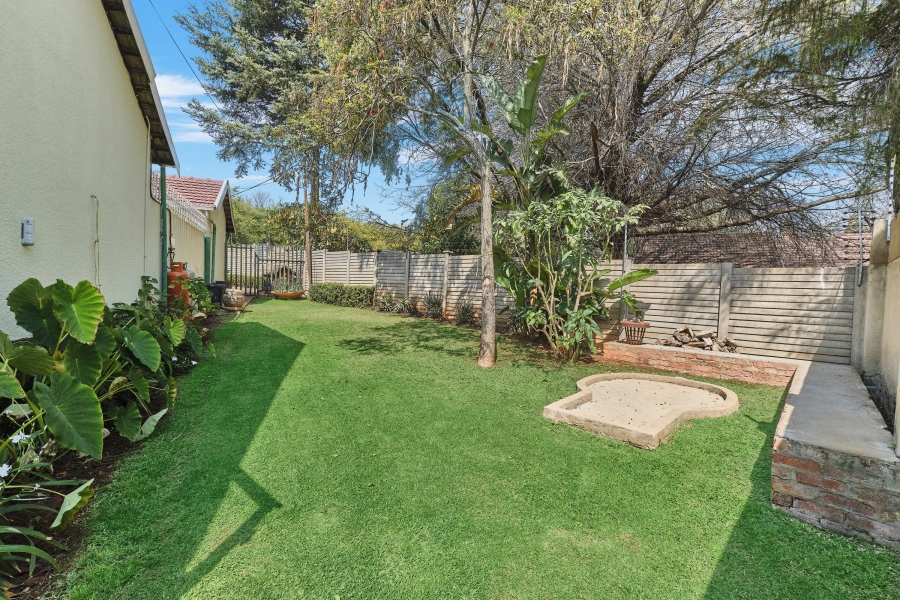 To Let 4 Bedroom Property for Rent in Fairland Gauteng