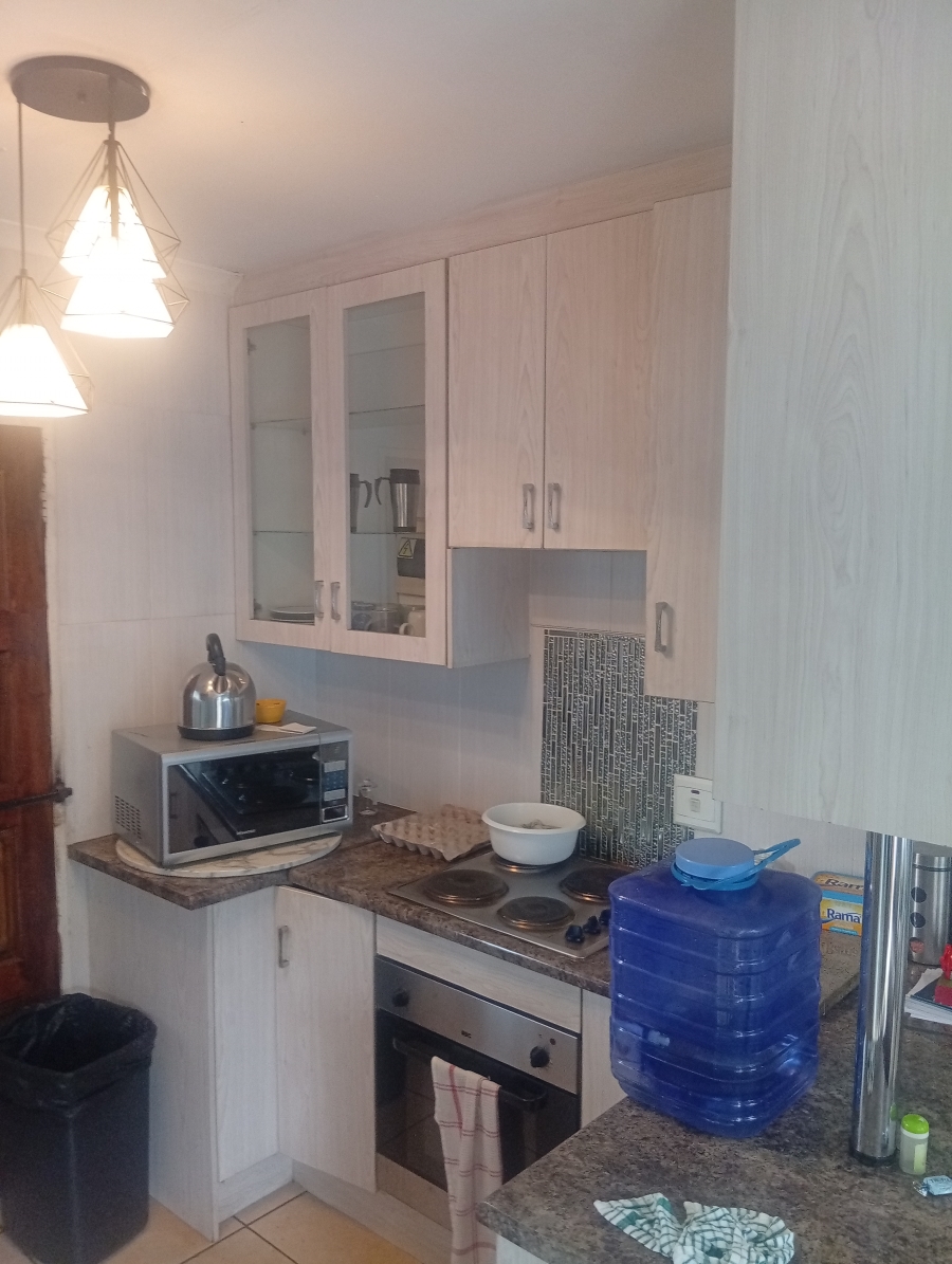 2 Bedroom Property for Sale in Protea Glen Gauteng