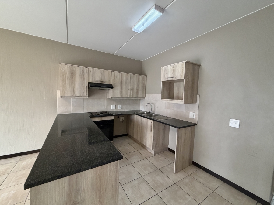 2 Bedroom Property for Sale in Barbeque Downs Gauteng