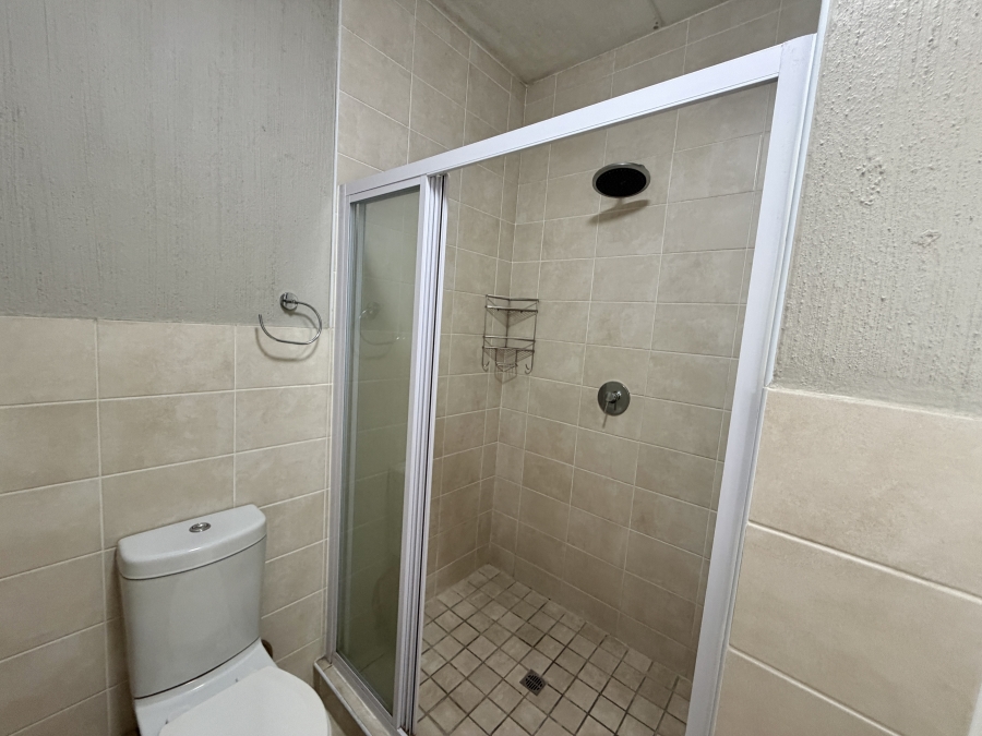 2 Bedroom Property for Sale in Barbeque Downs Gauteng