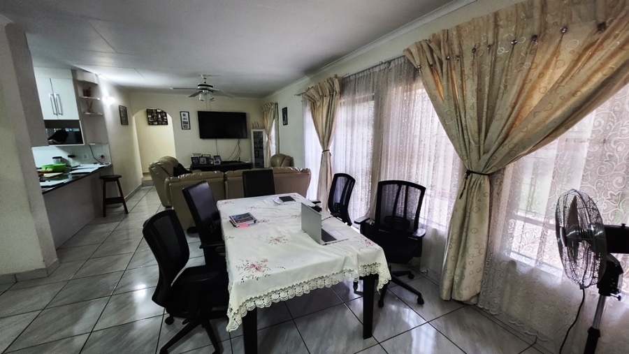 3 Bedroom Property for Sale in Eldoraigne Gauteng