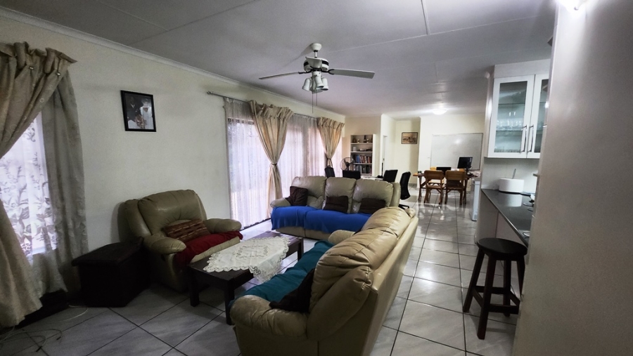 3 Bedroom Property for Sale in Eldoraigne Gauteng